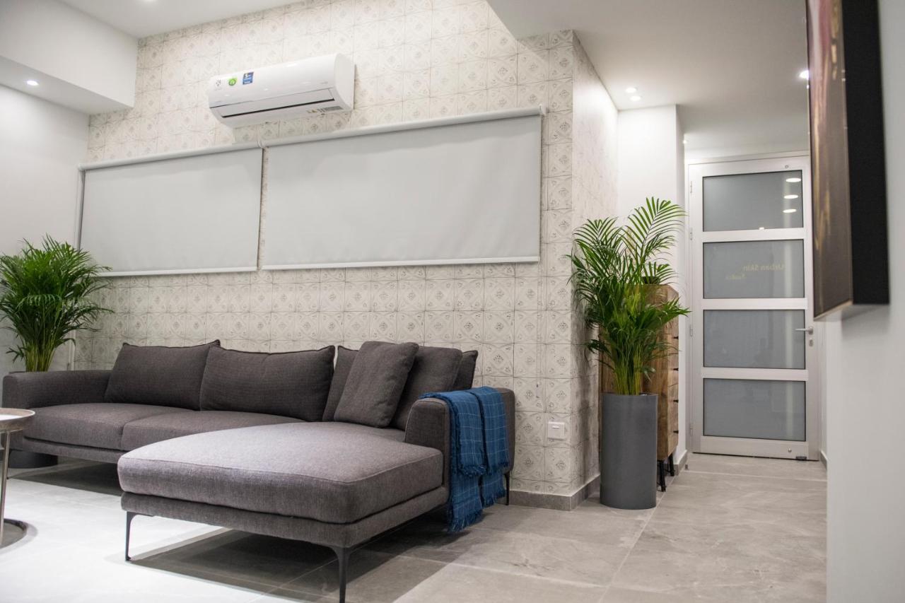 Skin Suites-Luxury Living Никосия Экстерьер фото