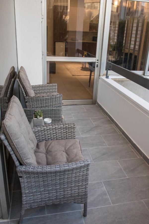 Skin Suites-Luxury Living Никосия Экстерьер фото